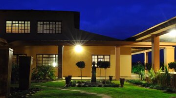 Kwantu Honeymoon Lodge