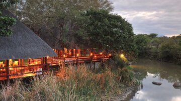 Thornybush Waterside Lodge