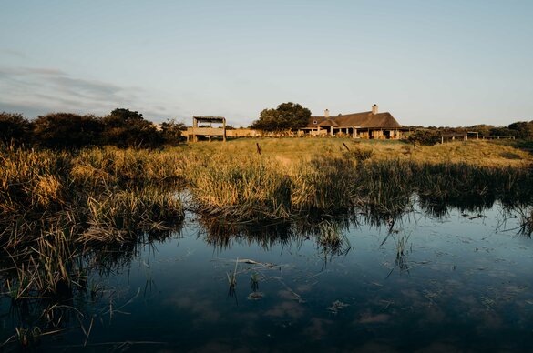 Hlosi Game Lodge