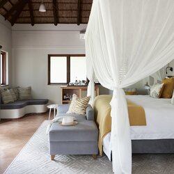 Pool Suite