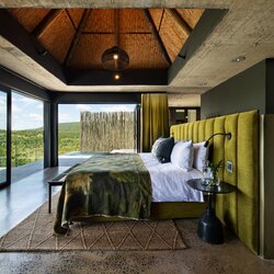 Luxury Suite (with pool)