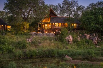 4 Night Idube & Lukimbi Combo Package