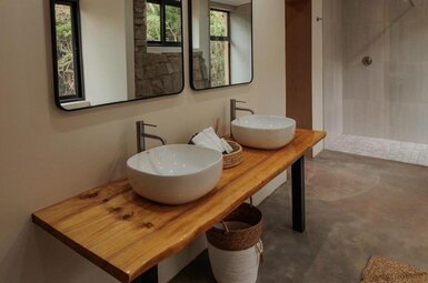Induli Lodge on Amakhala Game Reserve 6
