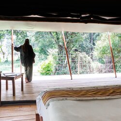 Honeymoon tent